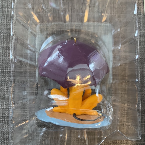 Hallmark Disney Keepsakes - Pluto - Shower Season Ornament - 9 of 12 - Picture 4 of 4